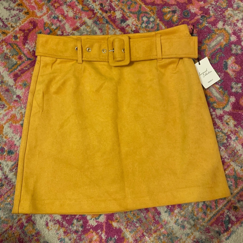 Yellow mini skirt
